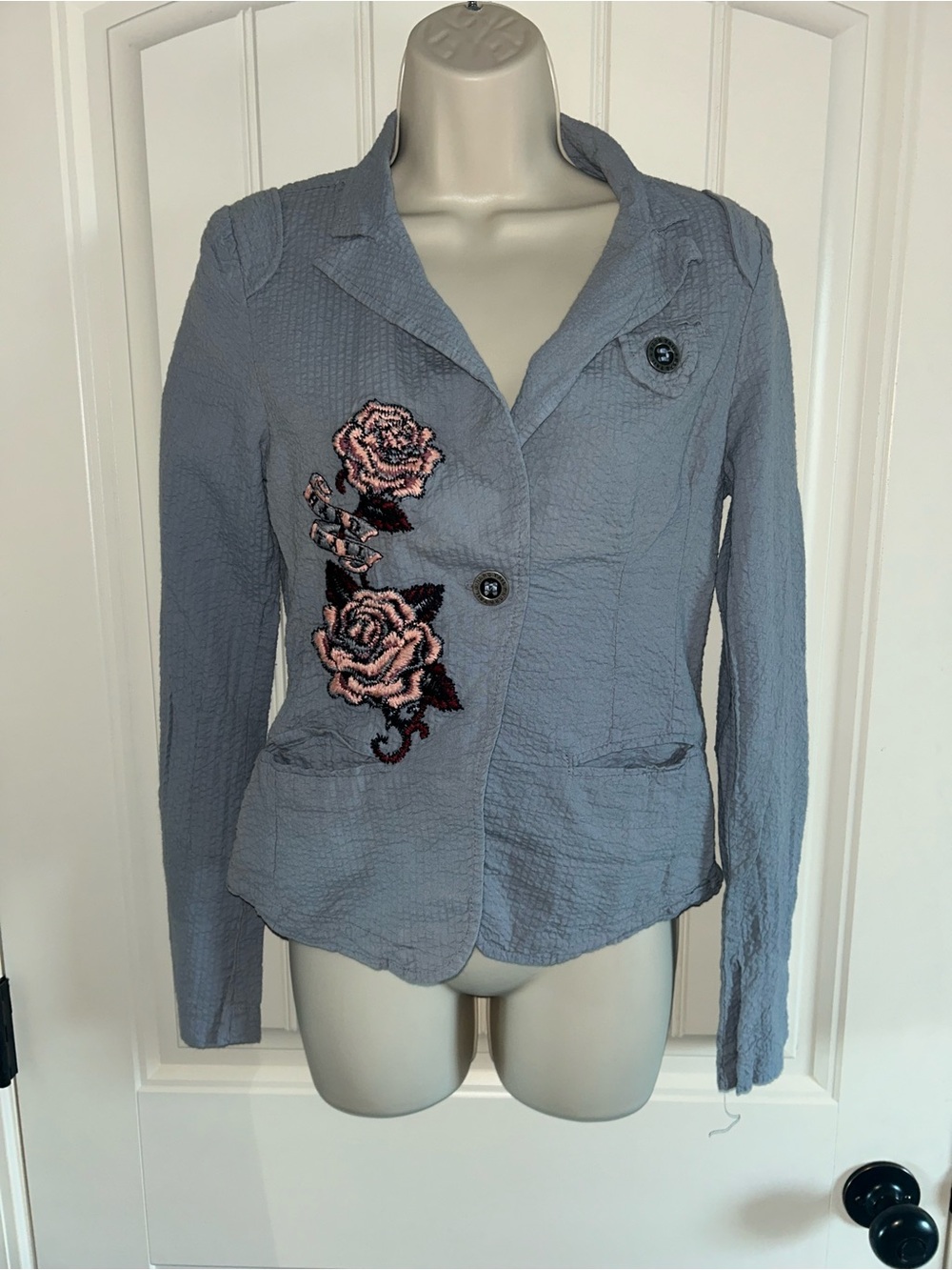 NEW Hard Tail Light Blue Textured Blazer with Pink Rose Appliqué Sz M